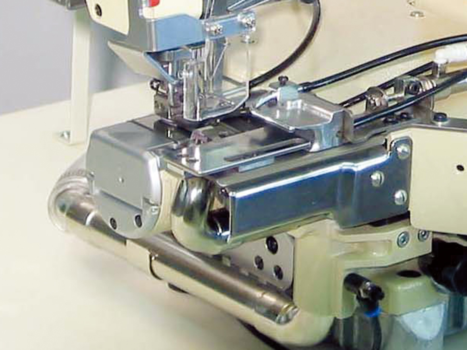 Kind of Flat Lock Sewing Machine Used in T-shirt Manufacturing